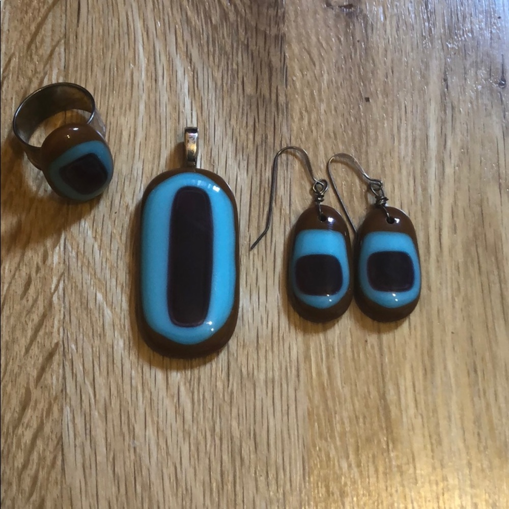 Brown and blue glass jewelry set